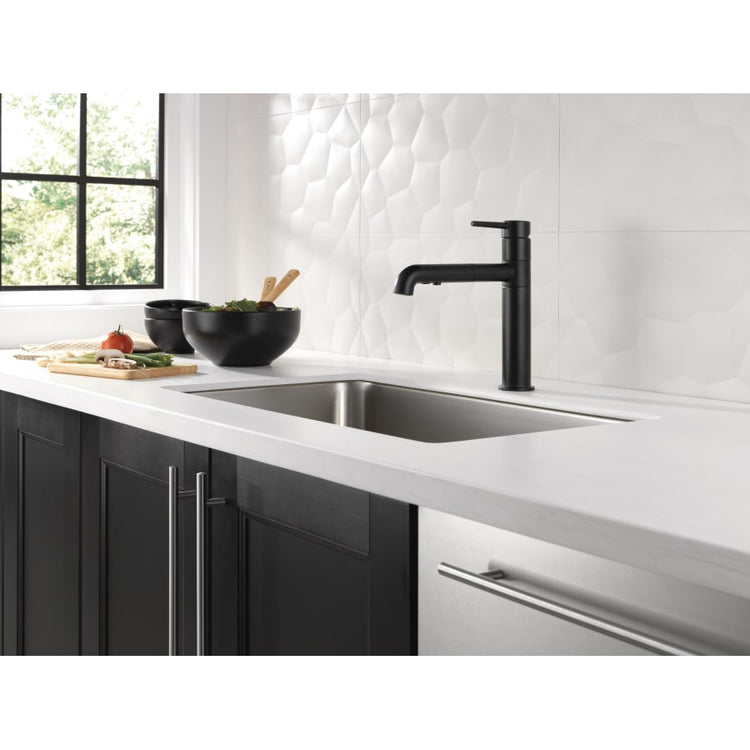 Delta Trinsic Pull-Out Kitchen Faucet with Lifetime Warranty, Modern Design