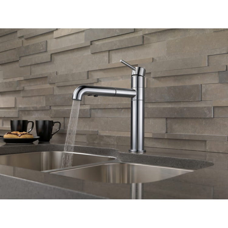 Delta Trinsic Pull-Out Kitchen Faucet with Lifetime Warranty, Modern Design