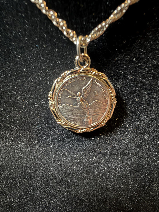 Vintage Mexican Coin 1/200 oz .999 Silver Coin with Bezel & 24" Chain