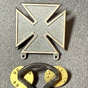 WWII US Army Marksman Badge Pin